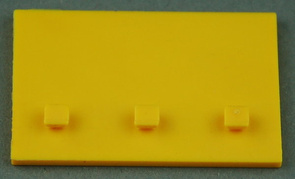 Bauplatte 30x45 mit Zapfen - gelb